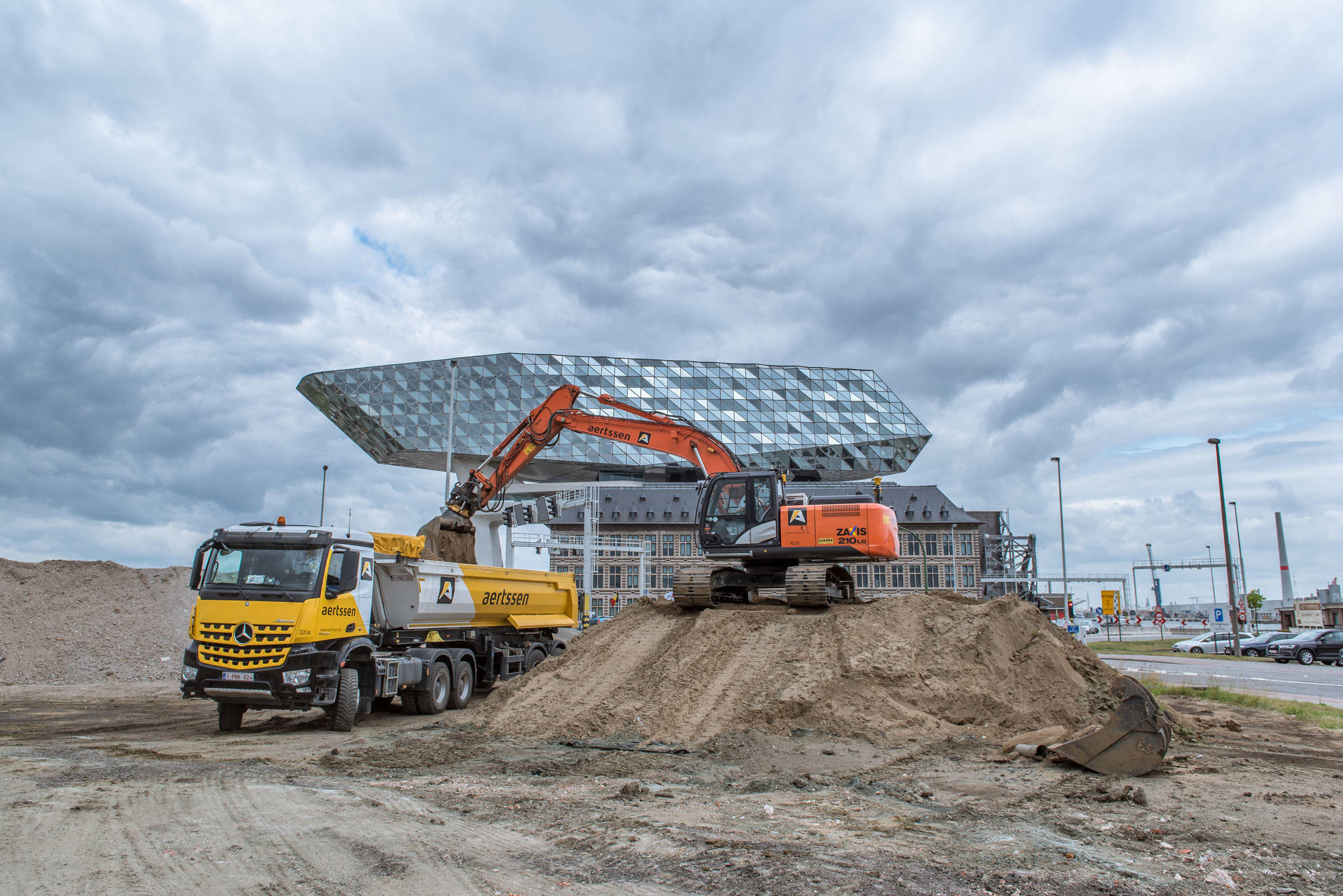 Aertssen Trading NV - Máquinas de construção DEVELON - Ano: 2023 undefined: foto 3