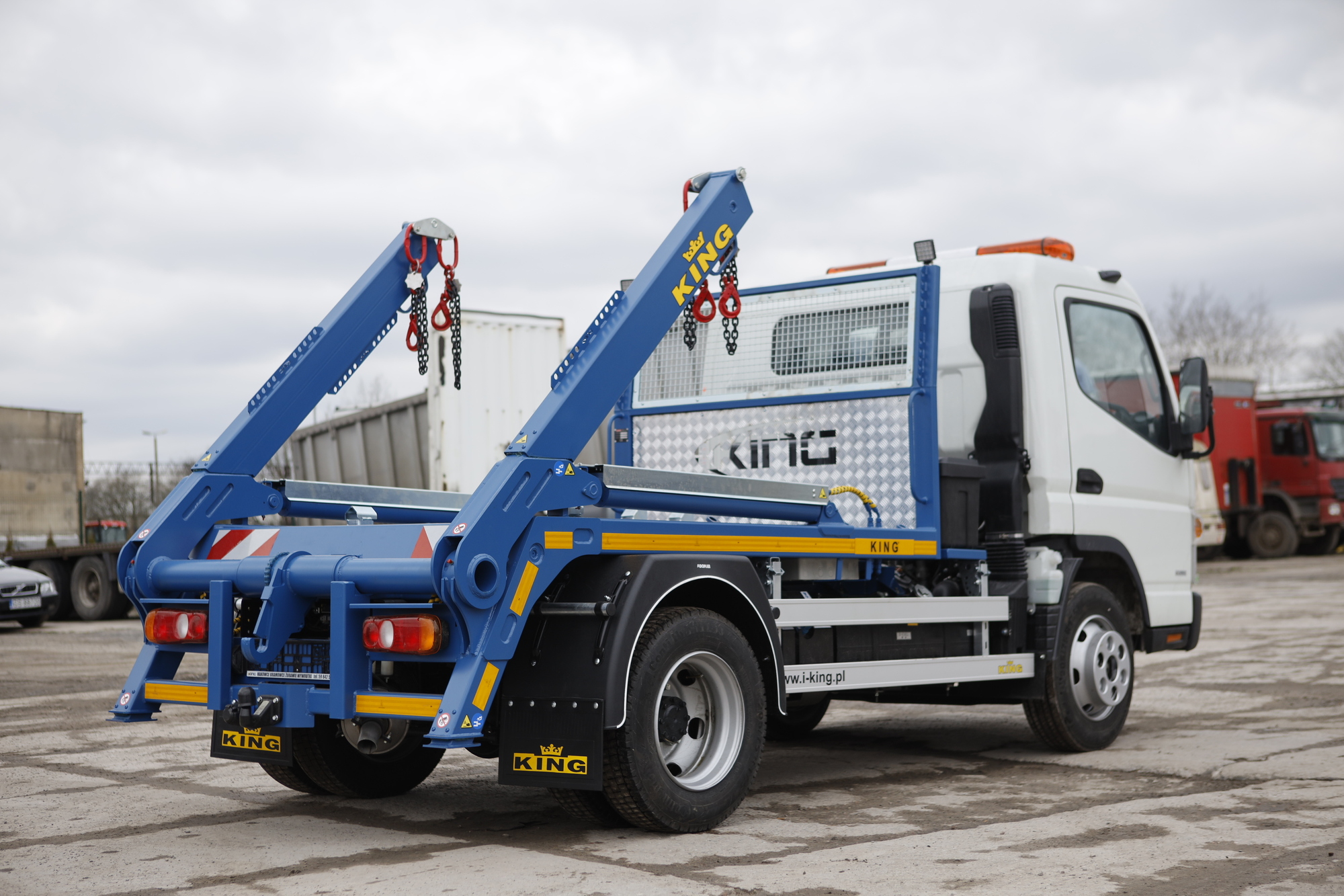 KING Vehicle Body Builder - Veículos comerciais undefined: foto 4