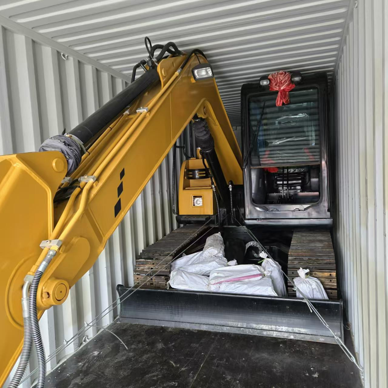 Toaks International Trading Company - Caminhões SINOTRUK - diesel, caixa de velocidades: manual undefined: foto 16