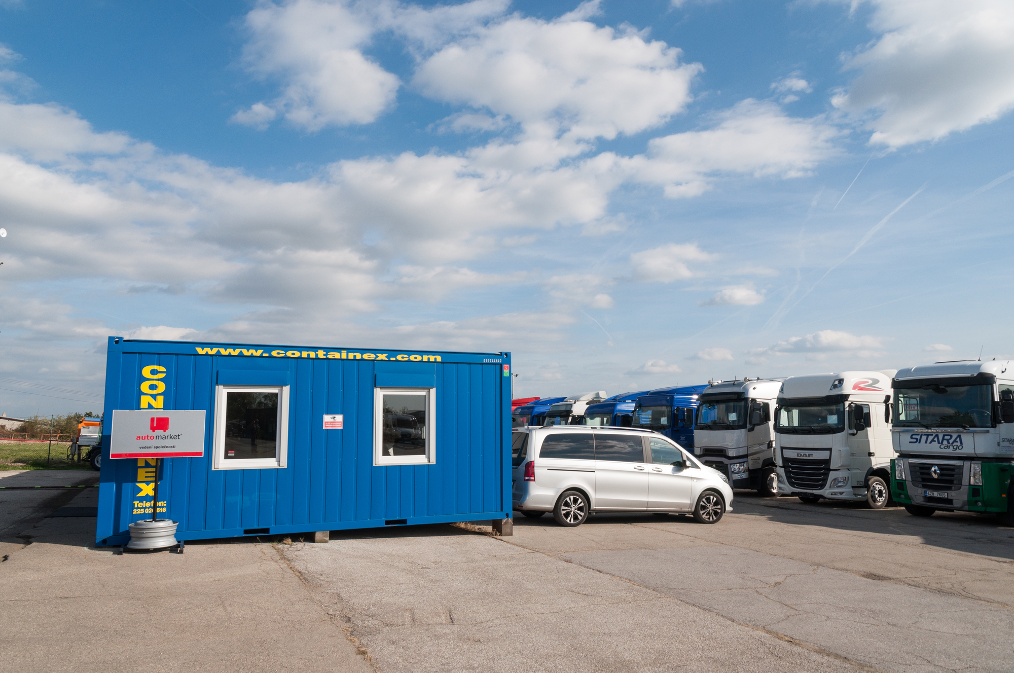 AUTOMARKET TRUCKS s.r.o. - Ônibus undefined: foto 2