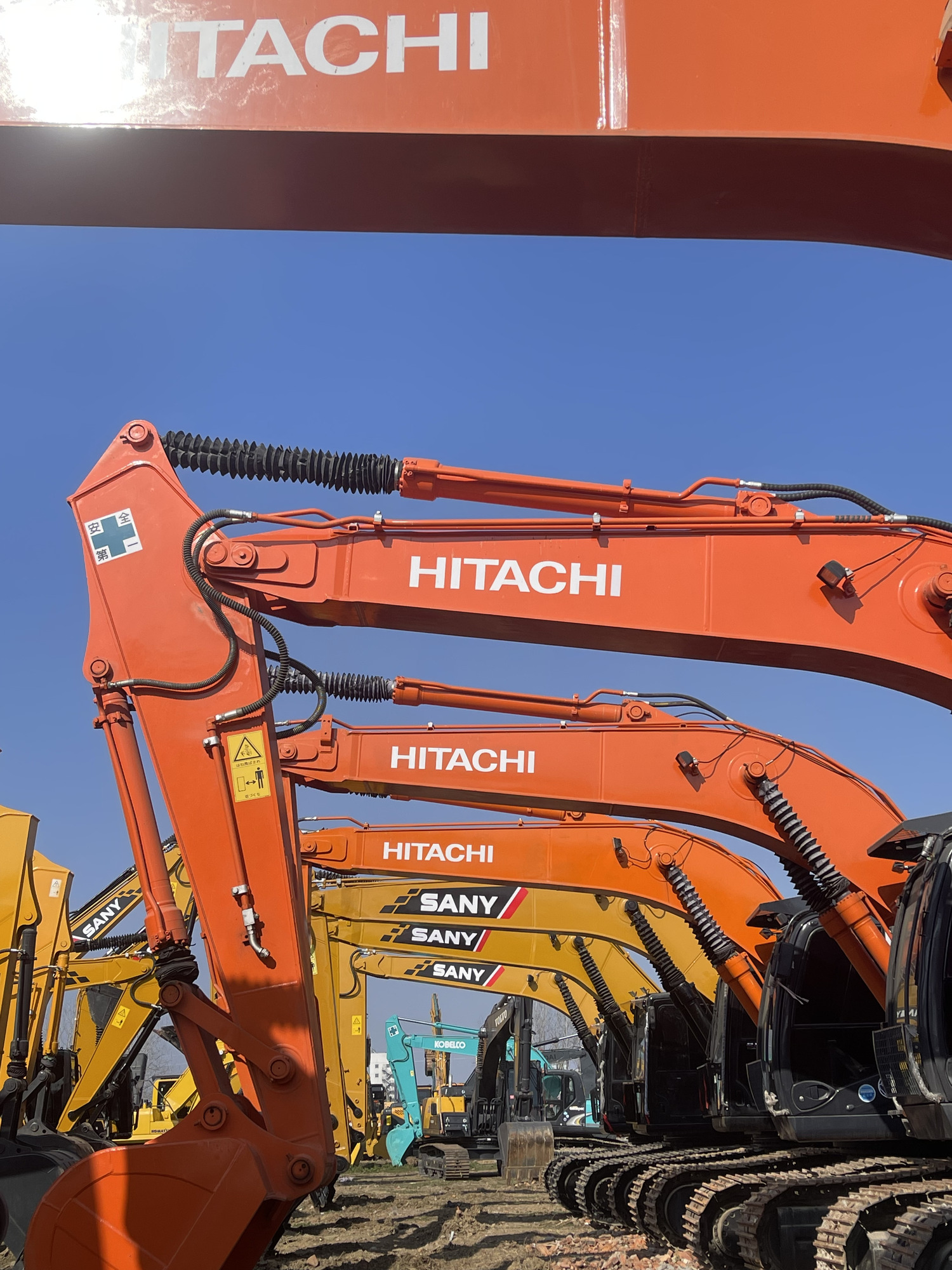 Anhui Tuojie Engineering Machinery Trading Co., Ltd. - veículos a venda undefined: foto 1