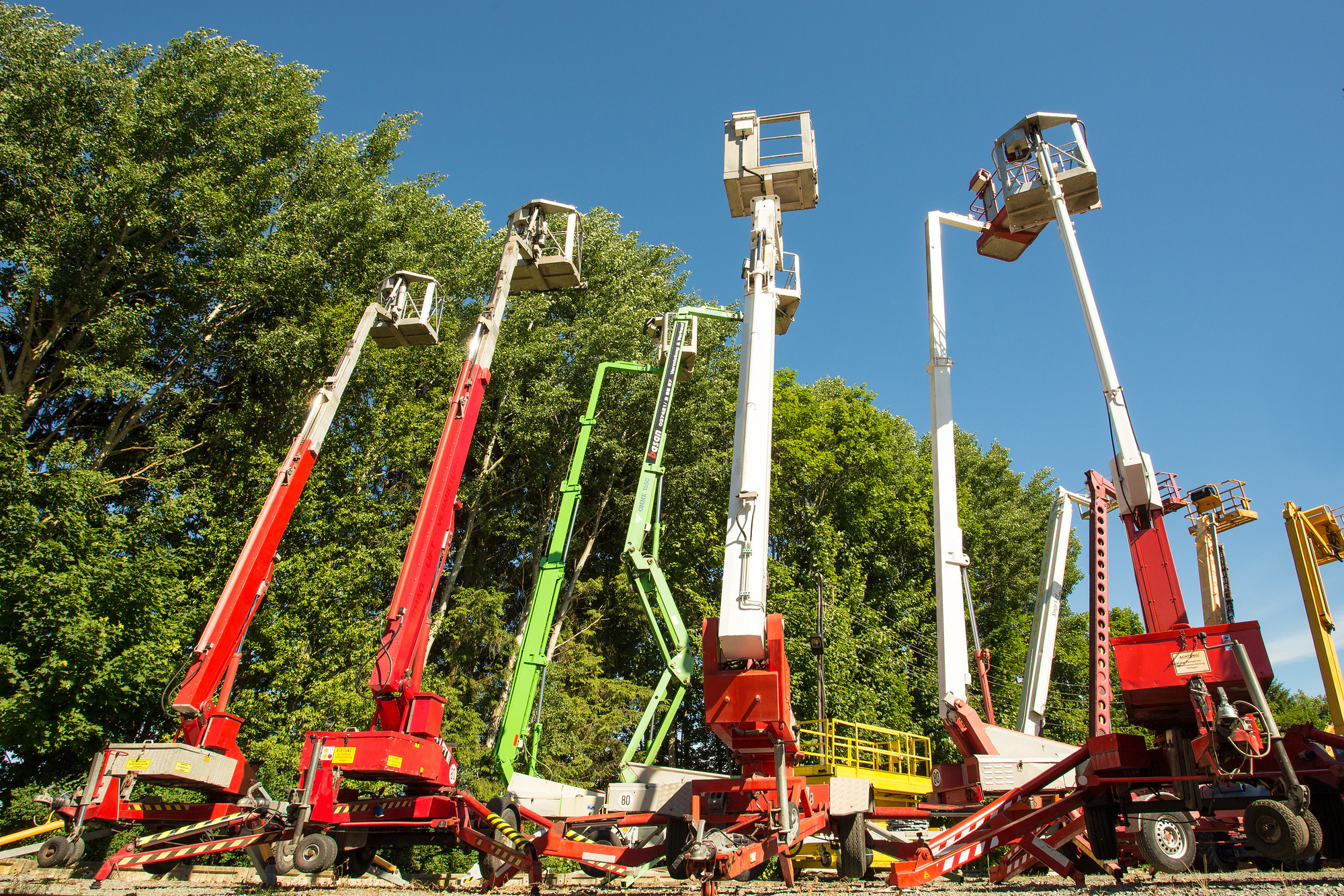 BASAN GmbH - Máquinas de construção GENIE undefined: foto 2