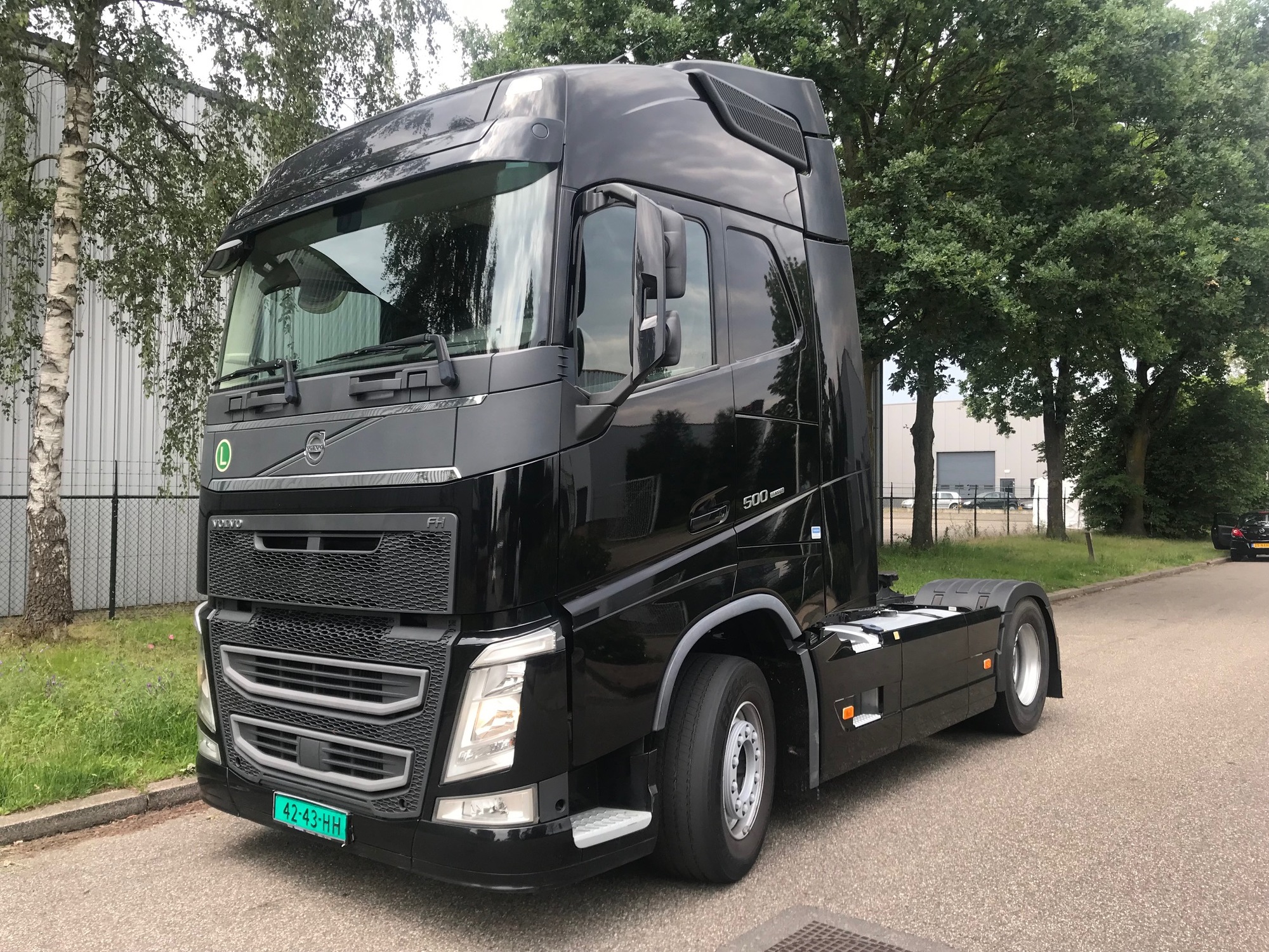 HE TRADING - veículos a venda undefined: foto 2