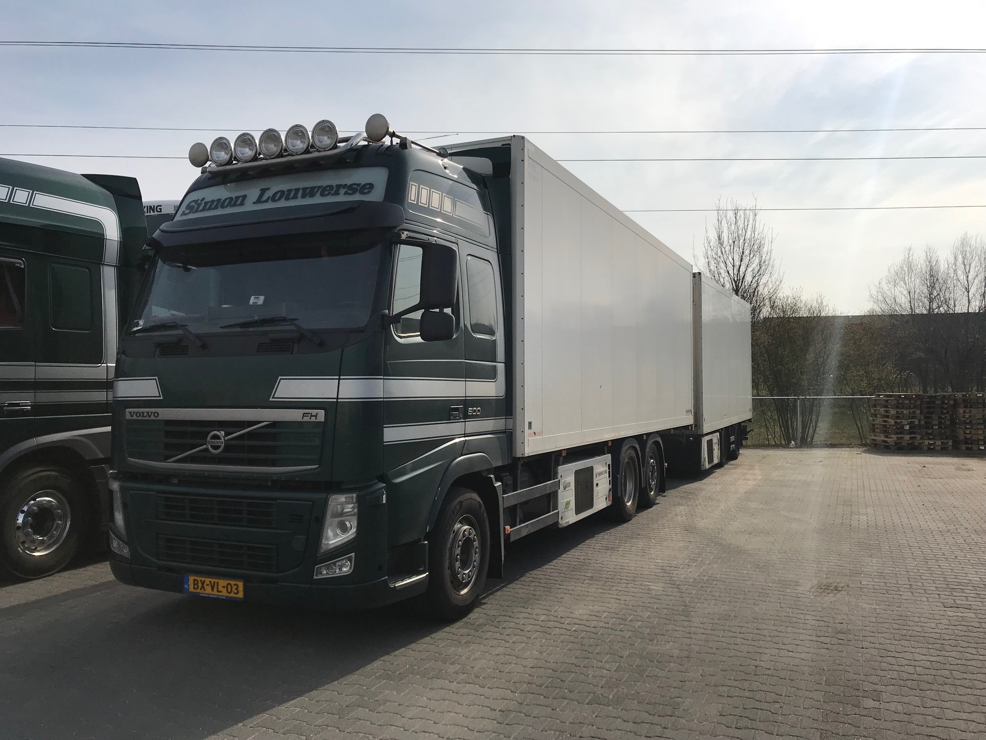 HE TRADING - veículos a venda undefined: foto 3