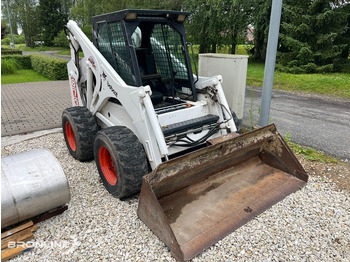 Mini carregadeira BOBCAT