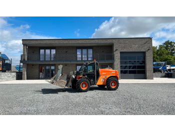 Empilhador telescópico AUSA