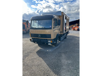 Caminhão furgão MERCEDES-BENZ