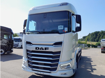Caminhão transportador de contêineres/ Caixa móvel DAF XG 480