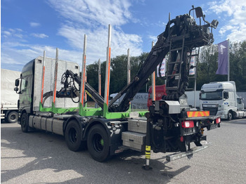 Locação de DAF FAT XF 530 SSC, Holztransport, Greifer mit Säge DAF FAT XF 530 SSC, Holztransport, Greifer mit Säge: foto 4 Locação de DAF FAT XF 530 SSC, Holztransport, Greifer mit Säge DAF FAT XF 530 SSC, Holztransport, Greifer mit Säge: foto 4