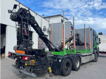 Locação de DAF FAT XF 530 SSC, Holztransport, Greifer mit Säge DAF FAT XF 530 SSC, Holztransport, Greifer mit Säge: foto 3 Locação de DAF FAT XF 530 SSC, Holztransport, Greifer mit Säge DAF FAT XF 530 SSC, Holztransport, Greifer mit Säge: foto 3