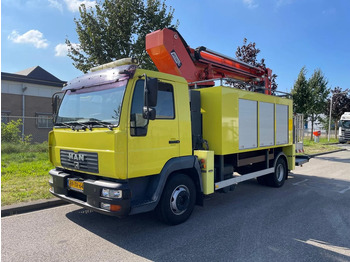 Caminhão MAN L2000