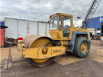 Compactador BOMAG