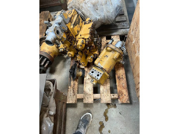 Escavadora de rastos CATERPILLAR