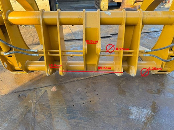 Garra de Equipamento florestal CAT 950 log forks clamp: foto 5