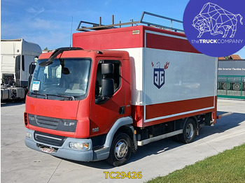Caminhão furgão DAF LF 45 140