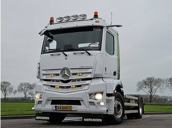 Caminhão chassi MERCEDES-BENZ Actros