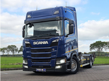 Caminhão transportador de contêineres/ Caixa móvel SCANIA R 410