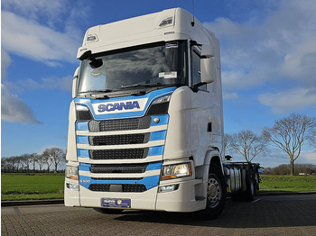 Caminhão transportador de contêineres/ Caixa móvel SCANIA S 500