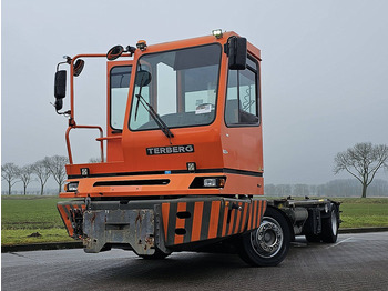 Caminhão transportador de contêineres/ Caixa móvel TERBERG
