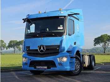 Tractor MERCEDES-BENZ Actros 1832