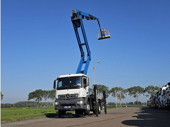 Caminhão MERCEDES-BENZ Antos