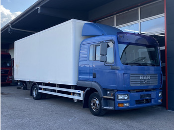 Caminhão furgão MAN TGL 12.240