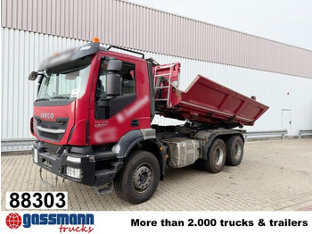 Caminhão basculante IVECO Trakker