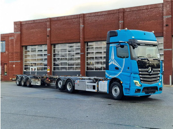 Caminhão transportador de contêineres/ Caixa móvel MERCEDES-BENZ Actros 2553