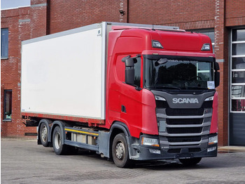 Caminhão transportador de contêineres/ Caixa móvel SCANIA S 500