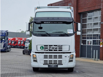 Tractor Volvo FH 13.440 Globetrotter XL 4x2 - Manual gearbox - Euro 5 - Low KM: foto 2