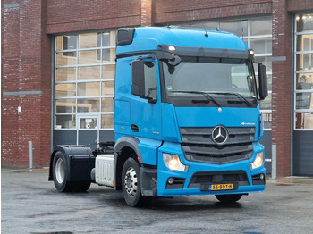 Tractor MERCEDES-BENZ Actros 1842