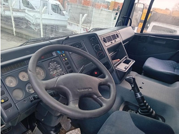 Fotografia de interior 1: Caminhão basculante DAF 85 ATI 400