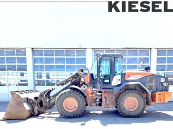 Carregadeira de rodas HITACHI ZW180