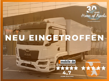 Caminhão furgão MAN TGL 8.220