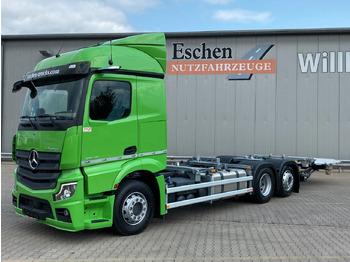 Caminhão transportador de contêineres/ Caixa móvel MERCEDES-BENZ Actros 2542