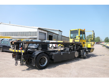 Caminhão transportador de contêineres/ Caixa móvel