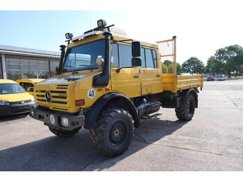 Camião de caixa aberta/ Plataforma UNIMOG