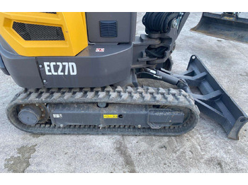 Mini escavadeira Volvo EC27D: foto 3