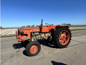 Trator ZETOR