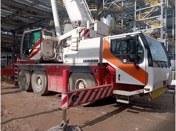Guindaste móvel LIEBHERR LTM 1055-3.2