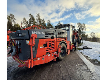 Máquina de perfuração SANDVIK