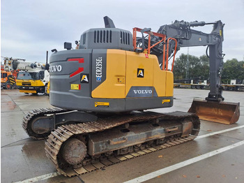 Escavadora de rastos Volvo ECR 235 E: foto 4