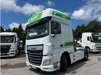 Tractor DAF XF 460