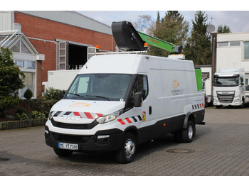 Caminhão com plataforma aérea IVECO Daily
