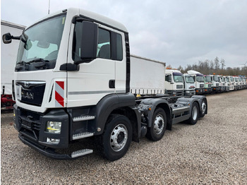 Caminhão chassi MAN TGS 32.360