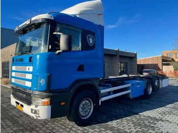 Caminhão chassi SCANIA R114