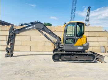 Mini escavadeira VOLVO ECR88D