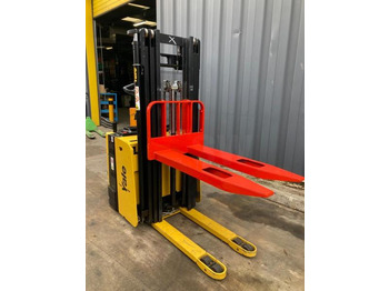 Stacker YALE