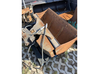 Retroescavadeira VOLVO