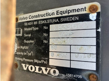Locação de  Volvo Tieflöffel mit Zähne - Festanbau Volvo Tieflöffel mit Zähne - Festanbau: foto 4